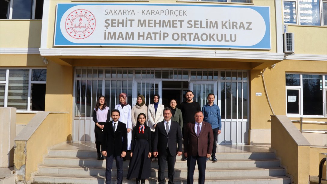 İl Milli Eğitim Müdürümüz Sayın Ebubekir Sıddık Savaşçı'nın İlçemiz Şehit Mehmet Selim Kiraz Ortaokuluna Ziyareti