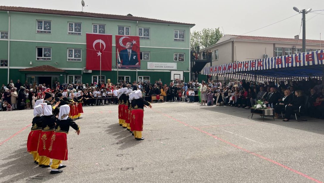 23 Nisan Ulusal Egemenlik ve Çocuk Bayramı Etkinlikleri Kapsamında İlçemiz Atatürk İlkokulu Bahçesinde Etkinlik Düzenlendi.